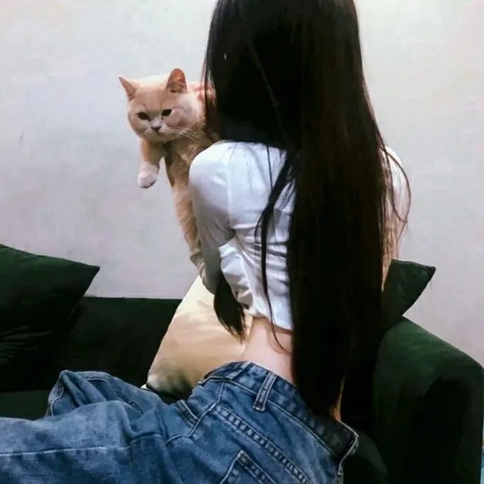 赤裸羔羊